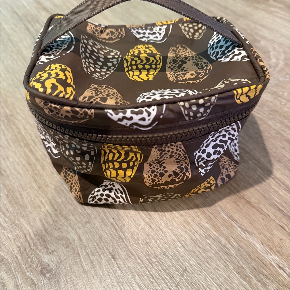ALOHA Collection Shells Lucky 11 Limited Edition